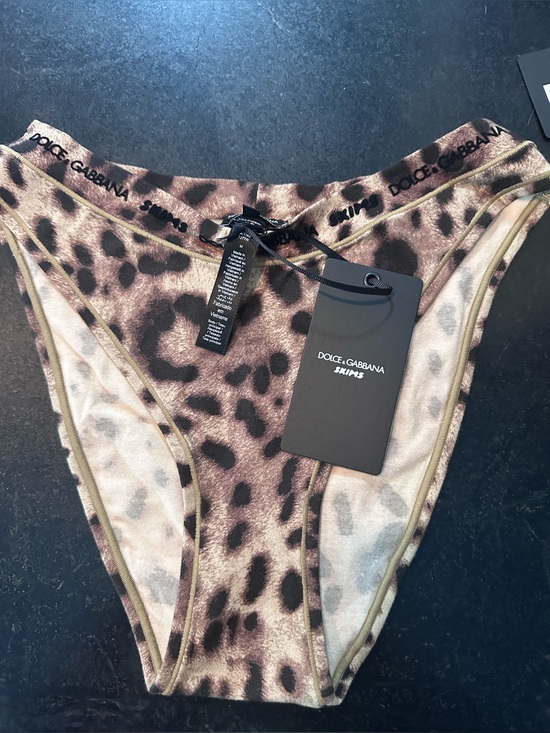 SKIMS Other - Dolce & Gabbana x Skims Underwear
